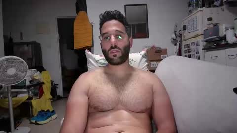 Snapshot of cuman15 chatting on February 2026 04:16:01 PM Cuman online show from February 2026 04:16:01 PM