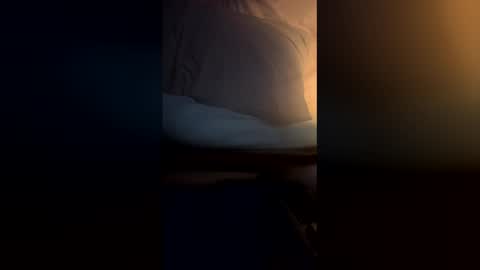 Snapshot of cumdonkey1992 chatting on December 2025 06:41:02 AM Buck black online show from December 2025 06:41:02 AM