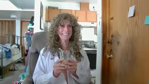 Nikki online show from February 2026 10:33:01 PM