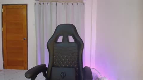 cummingyu online show from January 2025 11:53:02 AM