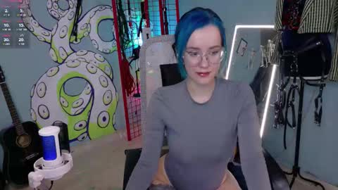 Snapshot of cumpotikeve chatting on February 2026 05:19:01 AM CUMpotikEve online show from February 2026 05:19:01 AM