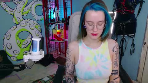 Snapshot of cumpotikeve chatting on March 2026 07:15:01 AM CUMpotikEve online show from March 2026 07:15:01 AM