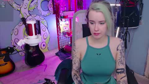 Snapshot of cumpotikeve chatting on March 2026 03:55:01 AM CUMpotikEve online show from March 2026 03:55:01 AM