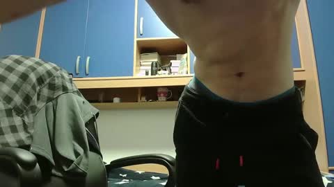 Snapshot of cumreacher701430 chatting on January 2025 08:43:01 PM Reacher online show from January 2025 08:43:01 PM