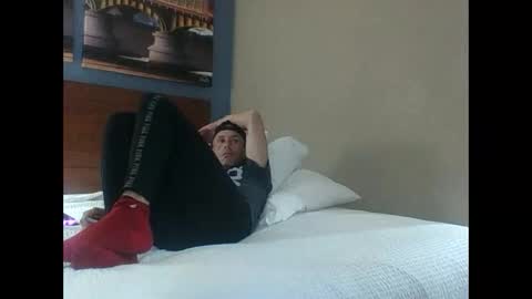 Snapshot of cumslutboi27 chatting on February 2025 05:01:01 PM cumslutboi27 online show from February 2025 05:01:01 PM