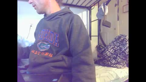 Snapshot of cumslutboi27 chatting on October 2025 04:53:01 AM cumslutboi27 online show from October 2025 04:53:01 AM