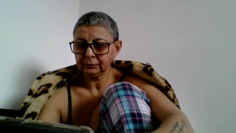 couple online show from January 2025 09:04:01 AM