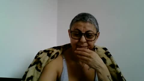 couple online show from January 2025 10:20:02 AM