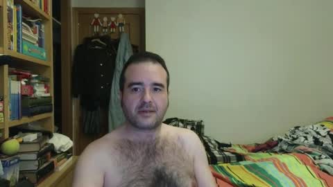 curiosillo1983 online show from April 2026 07:58:01 AM