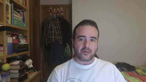 curiosillo1983 online show from May 2026 12:43:01 PM