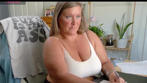 Snapshot of curiouscouple3143 chatting on February 2026 06:25:02 PM curious couple online show from February 2026 06:25:02 PM