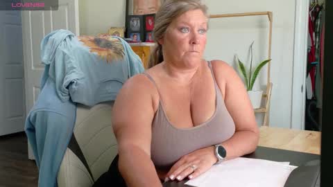 Snapshot of curiouscouple3143 chatting on March 2026 06:04:01 PM curious couple online show from March 2026 06:04:01 PM