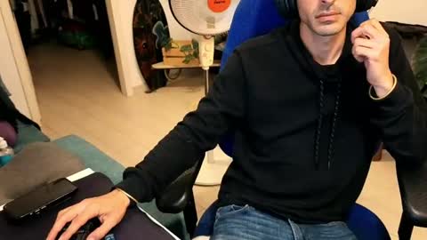 curiousgenie online show from April 2026 10:45:01 PM