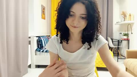 Kira online show from June 2026 11:18:01 PM