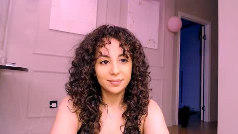 curly_jade_ online show from April 2026 05:08:02 PM