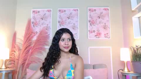 Snapshot of curlydani chatting on October 2025 07:00:01 PM DANI online show from October 2025 07:00:01 PM