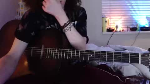 Snapshot of curlydelicious chatting on March 2026 05:55:02 AM curly fries online show from March 2026 05:55:02 AM