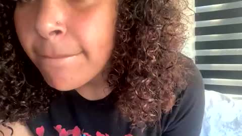 Snapshot of curlygoddess777 chatting on October 2025 07:03:01 PM curlygoddess777 online show from October 2025 07:03:01 PM