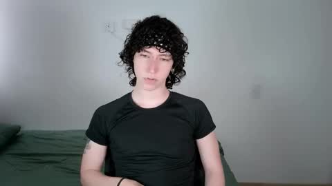 Snapshot of curlyytwink chatting on March 2026 06:55:02 PM Noah online show from March 2026 06:55:02 PM