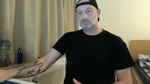 Curman85 online show from November 2025 12:02:01 AM