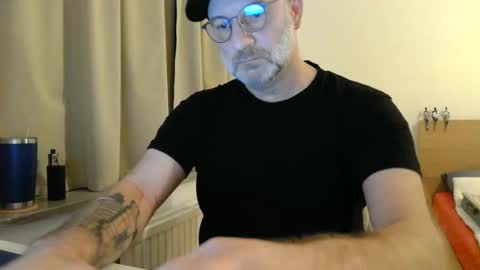 Curman85 online show from February 2026 11:24:02 PM