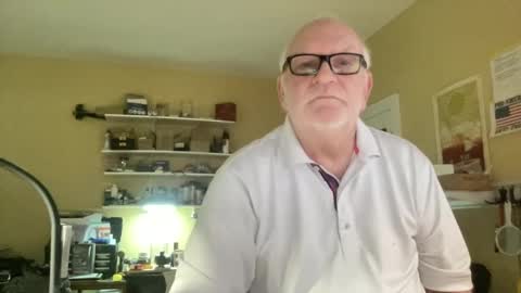 Snapshot of curo69 chatting on January 2025 04:08:02 PM ALAN online show from January 2025 04:08:02 PM
