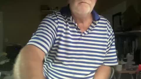 Snapshot of curo69 chatting on October 2025 05:21:02 PM ALAN online show from October 2025 05:21:02 PM