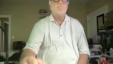 Snapshot of curo69 chatting on October 2025 04:52:02 PM ALAN online show from October 2025 04:52:02 PM