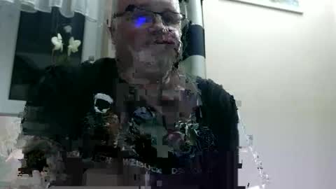 Snapshot of curtus14 chatting on September 2025 08:41:01 PM curtus14 online show from September 2025 08:41:01 PM