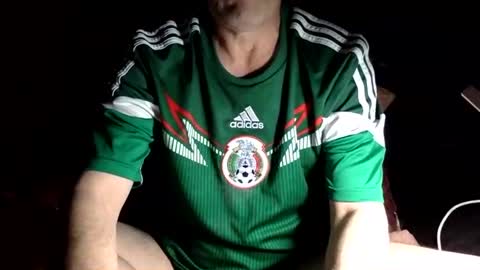 curvelover1977 online show from November 2025 11:48:02 PM