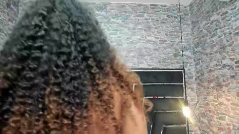 Snapshot of curvy_alyanna chatting on September 2025 12:10:02 PM Alyanna online show from September 2025 12:10:02 PM