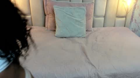 Snapshot of curvy_alyanna chatting on October 2025 12:28:01 PM Alyanna online show from October 2025 12:28:01 PM