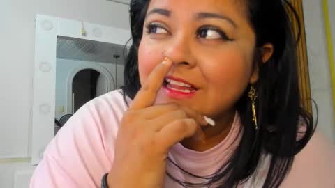  Hanna  online show from November 2025 12:00:02 PM