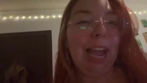 Snapshot of curvycate127 chatting on December 2024 02:56:02 AM Cate online show from December 2024 02:56:02 AM