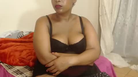 curvycutiexx94 online show from February 2025 09:38:02 PM