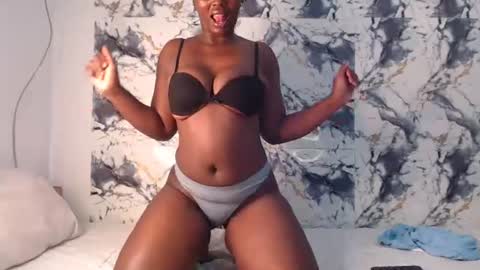 curvyj255 online show from July 2026 07:49:02 PM