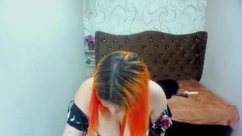 Snapshot of curvyjulieth chatting on December 2024 08:19:02 AM Julieth online show from December 2024 08:19:02 AM