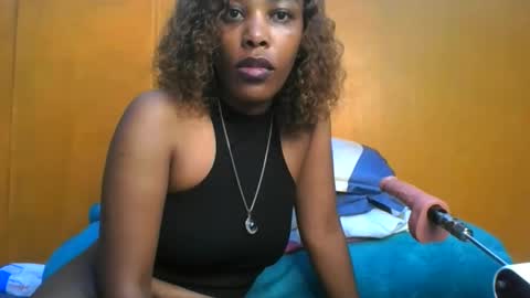 curvylyin online show from April 2026 01:31:01 PM
