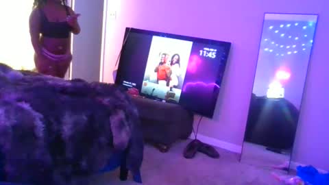 Snapshot of curvyychocolate chatting on February 2025 05:43:01 PM curvyychocolate online show from February 2025 05:43:01 PM