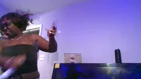 Snapshot of curvyychocolate chatting on February 2025 02:20:01 AM curvyychocolate online show from February 2025 02:20:01 AM