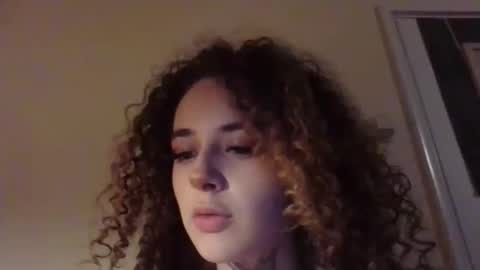 curvyyus online show from February 2026 11:02:01 AM