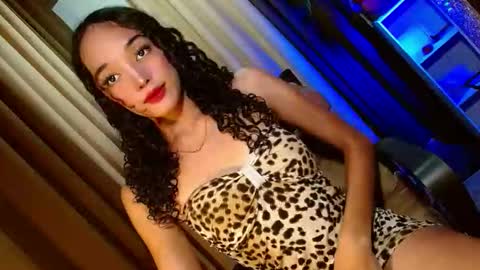BBY CURLYHANNA online show from October 2025 07:21:01 AM