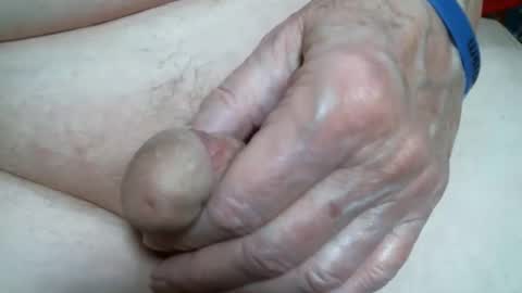 Snapshot of cutandwaxed2 chatting on February 2025 03:06:01 PM BI SMOOTH MATURE  SUB online show from February 2025 03:06:01 PM