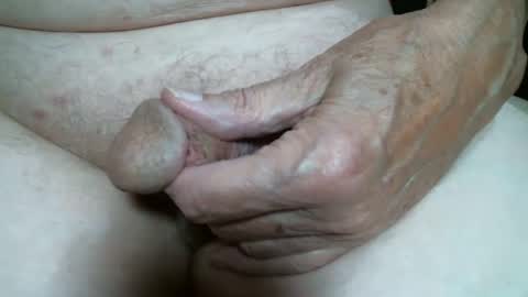 Snapshot of cutandwaxed2 chatting on October 2025 12:14:02 PM BI SMOOTH MATURE  SUB online show from October 2025 12:14:02 PM