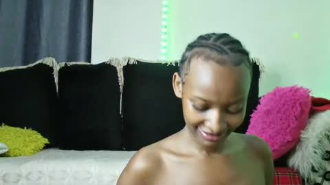 Snapshot of cute_annah chatting on December 2024 07:07:02 PM cute annah online show from December 2024 07:07:02 PM