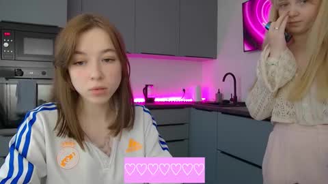 Amanda online show from October 2025 01:33:02 PM