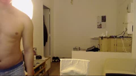 Snapshot of cute_boy859 chatting on January 2026 04:23:01 PM Tomas online show from January 2026 04:23:01 PM