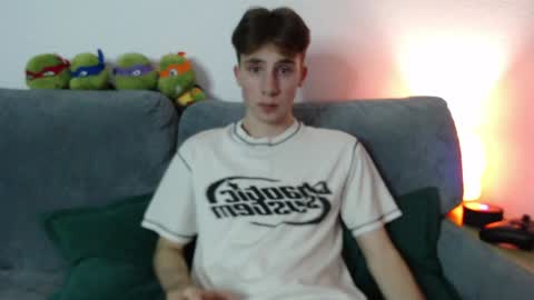 Snapshot of cute_brian chatting on January 2025 09:50:01 PM Im Brian online show from January 2025 09:50:01 PM