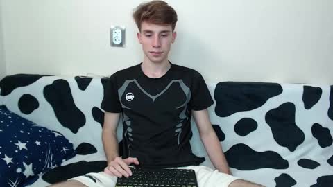 Snapshot of cute_brian chatting on September 2025 09:33:02 AM Im Brian online show from September 2025 09:33:02 AM