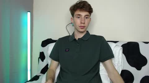 Snapshot of cute_brian chatting on September 2025 10:51:02 AM Im Brian online show from September 2025 10:51:02 AM